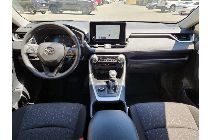 $38998 : Toyota RAV4 Hybrid 2025 AWD image 8