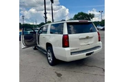 $11500 : 2015 Suburban LTZ thumbnail