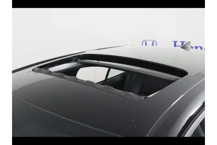 $29875 : Toyota Corolla 2025 XSE 4dr image 9