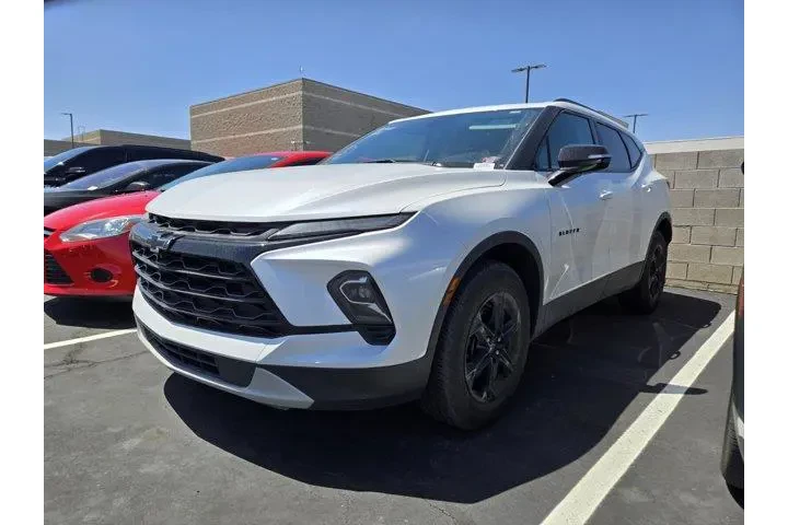 $32991 : Chevrolet Blazer 2024 LT 4dr image 2