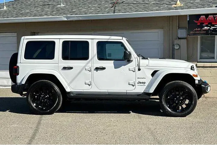 $31856 : Jeep Wrangler Unlimited 2022 image 7