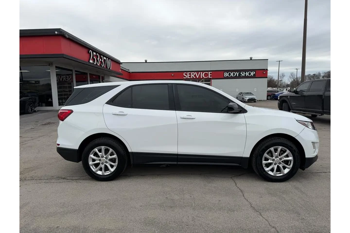 $9980 : 2018 Equinox LS image 1