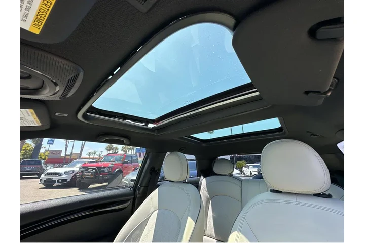 $29997 : 2020 Hardtop 2 Door John Coop image 8