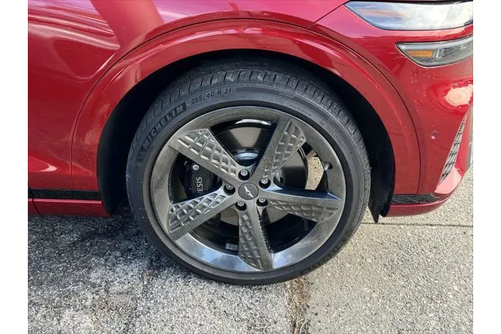 $37999 : Genesis GV70 2023 AWD 2.5T S image 8