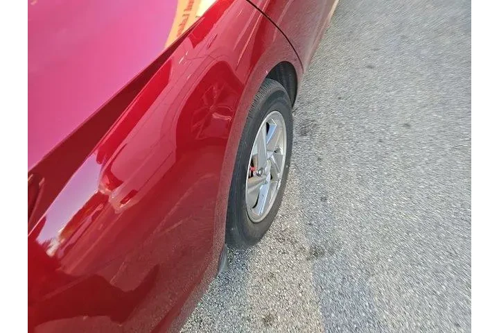 $18025 : Hyundai ELANTRA 2024 SE 4dr image 5