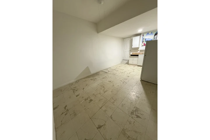 $1500 : Efficiency north Miami image 6