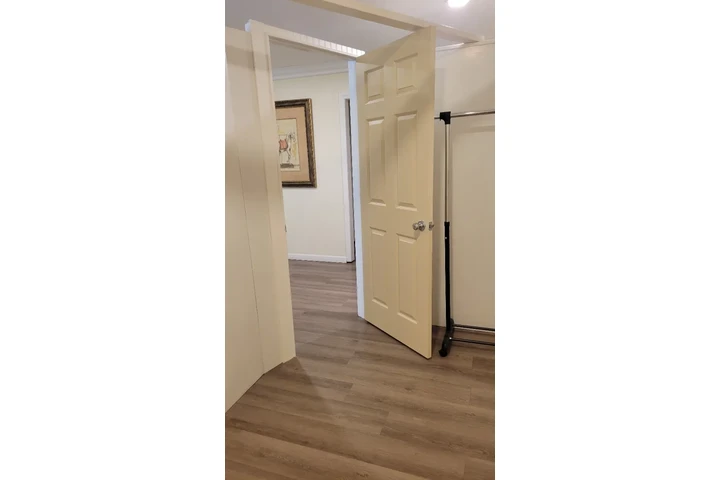 $550 : Se renta cuarto image 2