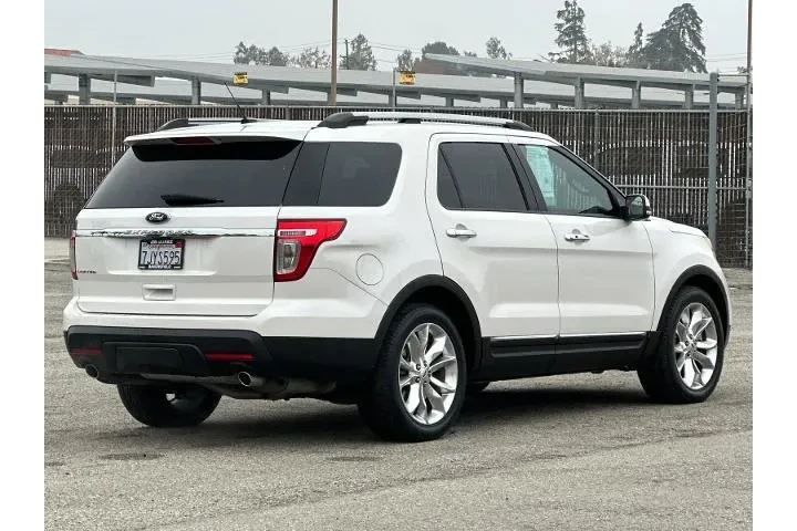 $13990 : Ford Explorer 2015 Limited 4 image 3