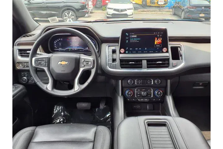 Chevrolet Suburban 2023 4x4 image 5