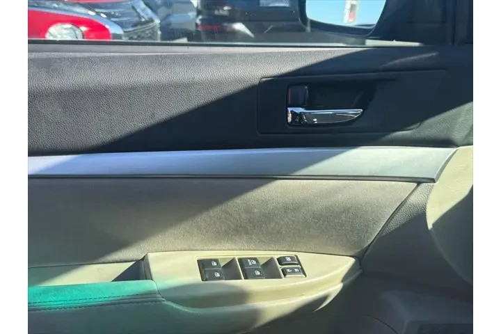 $8500 : Subaru Outback 2013 AWD 2.5i image 9