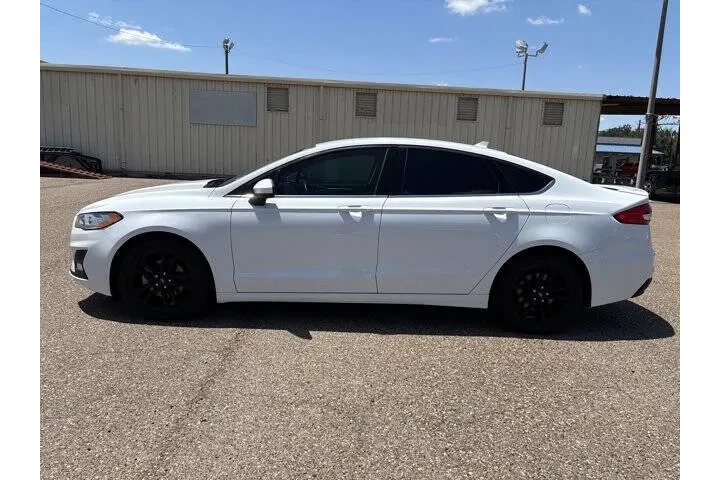 $16973 : 2019 Fusion SE image 3