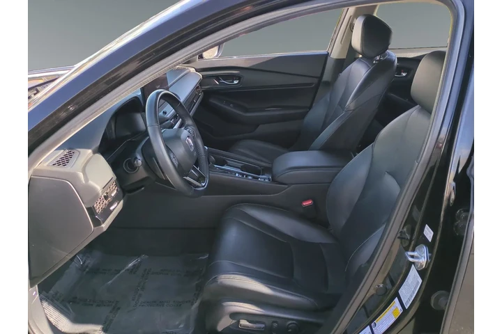 $28550 : Honda Accord Hybrid 2023 EX- image 9