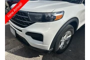 $29995 : Ford Explorer 2022 AWD XLT 4 thumbnail