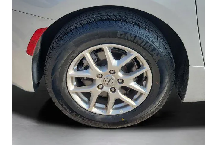 $26891 : Chrysler Pacifica 2024 Touri image 5