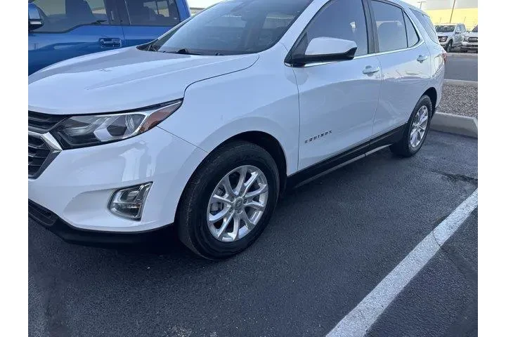 $17599 : Chevrolet Equinox 2021 LT 4d image 1