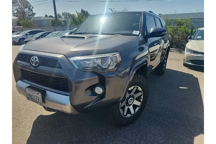 $30991 : Toyota 4Runner 2017 4x4 TRD image 3