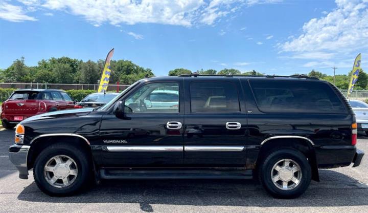 $5995 : 2006 GMC Yukon XL SLE 1500 image 9