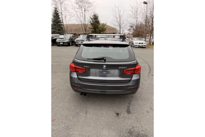 $16500 : 2017 BMW 3 Series 330i xDrive image 9