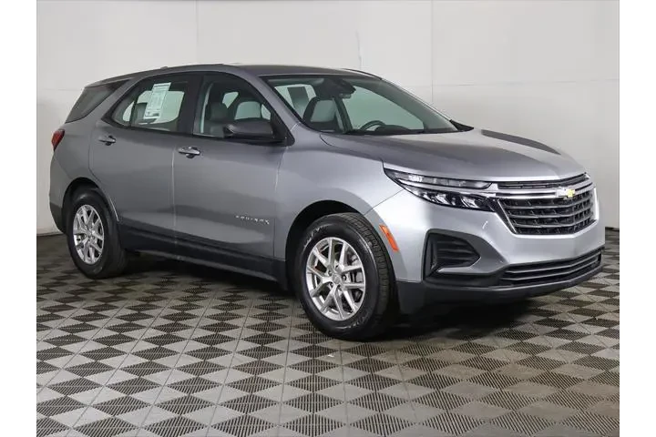 $16499 : Chevrolet Equinox 2023 LS 4d image 2
