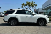$29998 : Nissan Pathfinder 2023 AWD S thumbnail