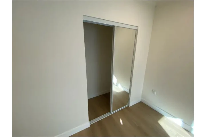 $1160 : Apartamento de una habitación image 4