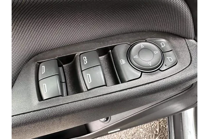 $23999 : Chevrolet Equinox 2023 4x4 R image 9