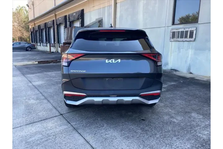 $17720 : Kia Sportage 2024 LX 4dr SUV image 5