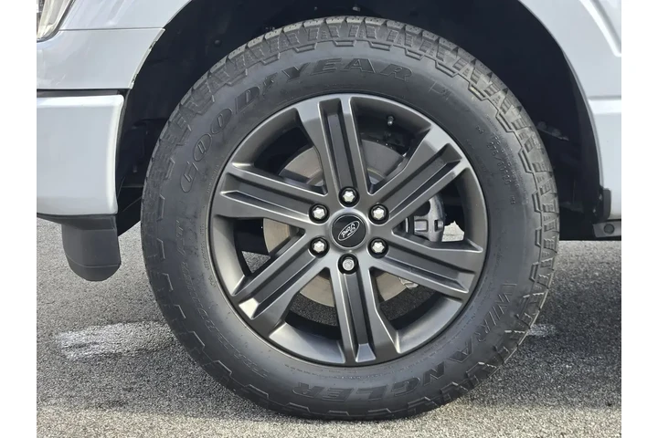 $39791 : Ford F-150 2021 4x4 Platinum image 10