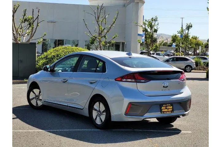 $17900 : Hyundai IONIQ Hybrid 2022 SE image 6