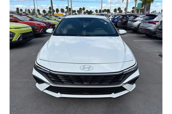 $18985 : Hyundai ELANTRA 2024 SEL 4dr image 7