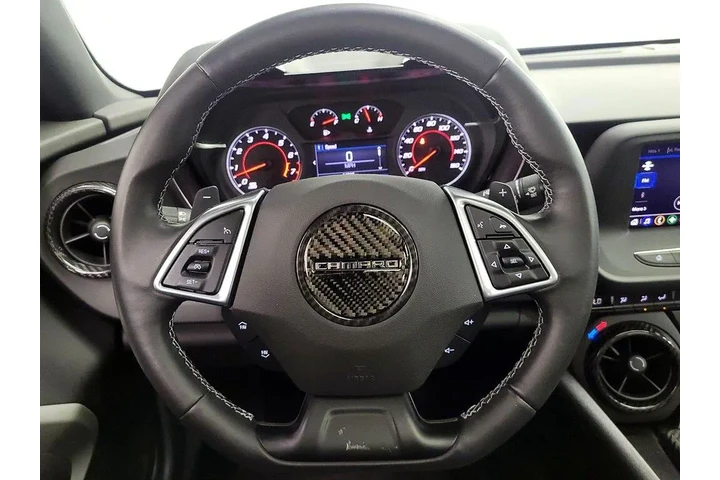 $37998 : Chevrolet Camaro 2021 LT1 2d image 10