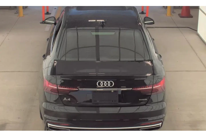 $25995 : Audi A4 2022 AWD quattro S l image 5