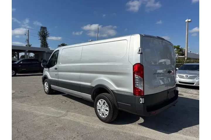$30988 : Ford E-Transit 2023 image 5