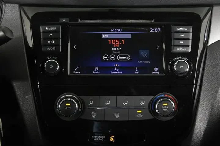 $14587 : Nissan Rogue Sport 2019 S 4d image 6