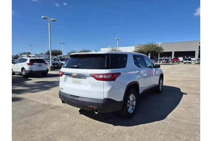 $12981 : Chevrolet Traverse 2018 LS 4 image 6