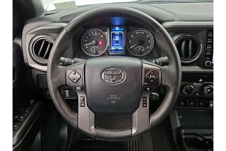 $29998 : Toyota Tacoma 2020 4x4 TRD O image 10