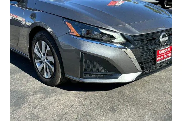 $22598 : Nissan Altima 2025 2.5 S 4dr image 9