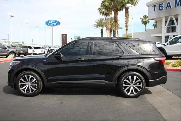 $39713 : Ford Explorer 2025 ST-Line 4 image 4