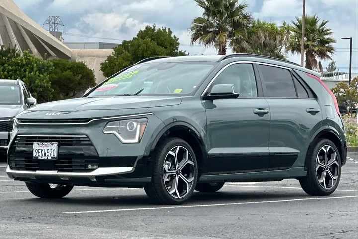 $25991 : Kia Niro 2023 EX Touring 4dr image 9