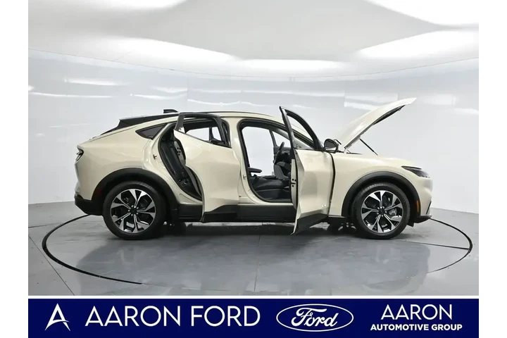 $29440 : Ford Mustang Mach-E 2025 Sel image 4