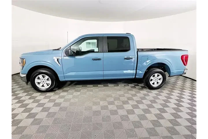 $33800 : Ford F-150 2023 4x2 XLT 4dr image 4