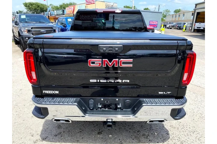 2022 GMC Sierra 1500 SLT Crew image 5