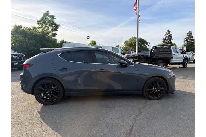 $23000 : Mazda Mazda3 Hatchback 2021 image 6