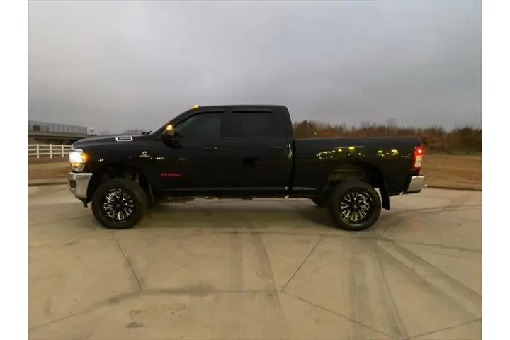 $34936 : Ram 3500 2019 4x4 Tradesman image 4