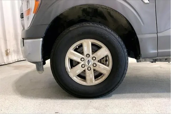 $31591 : Ford F-150 2022 4x4 XLT 4dr image 6