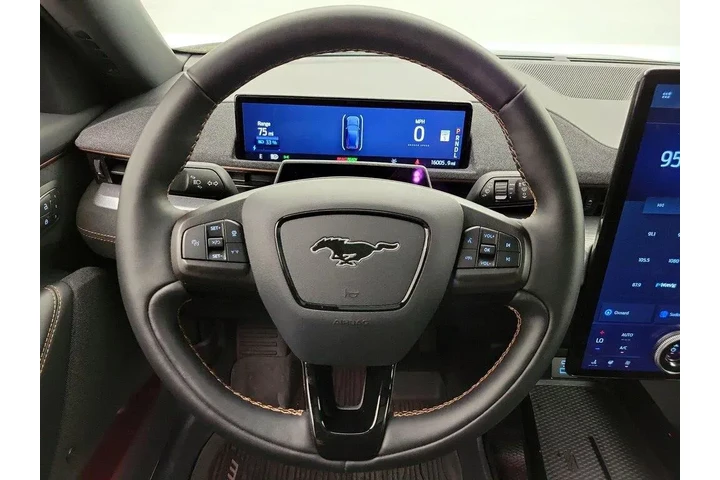 $33998 : Ford Mustang Mach-E 2022 AWD image 10