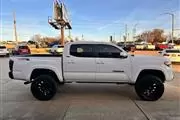 $28995 : 2017 Tacoma thumbnail