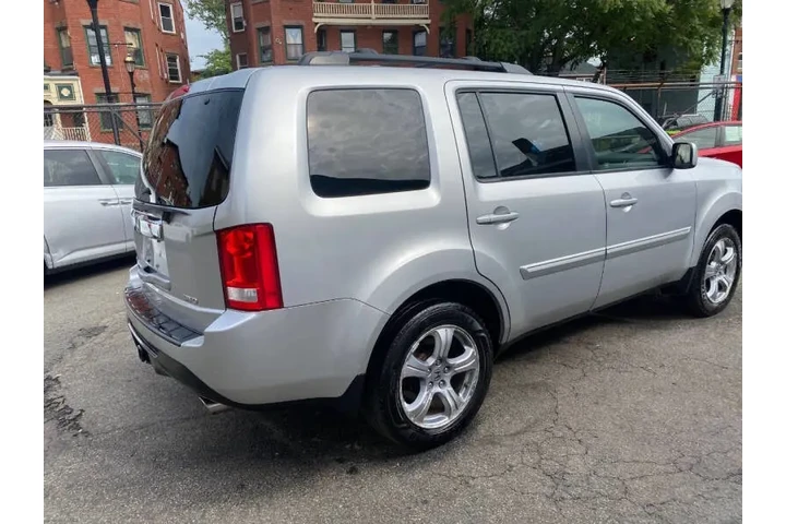 $7299 : 2012 Pilot EX-L image 9