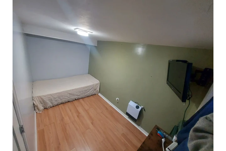 $600 : Habitacion En Queens image 6