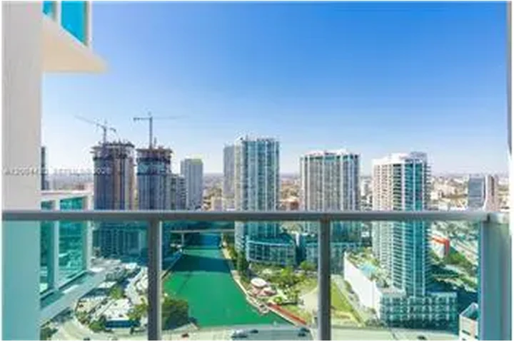$6000 : Rental property with 3 bedro image 7